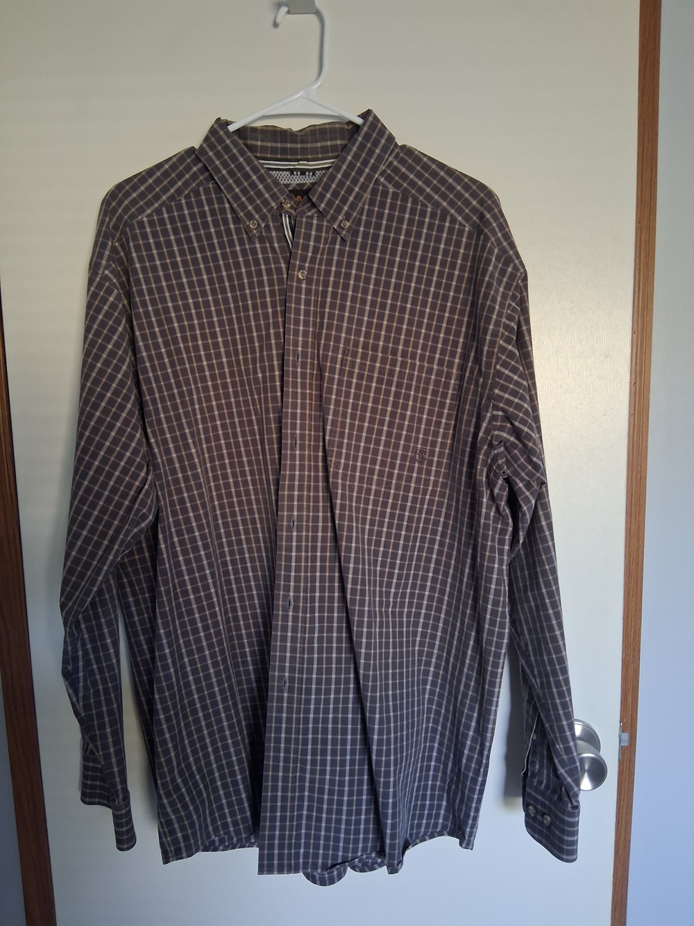 Ariat Men's Brown & Cream Plaid Button-Down Shirt